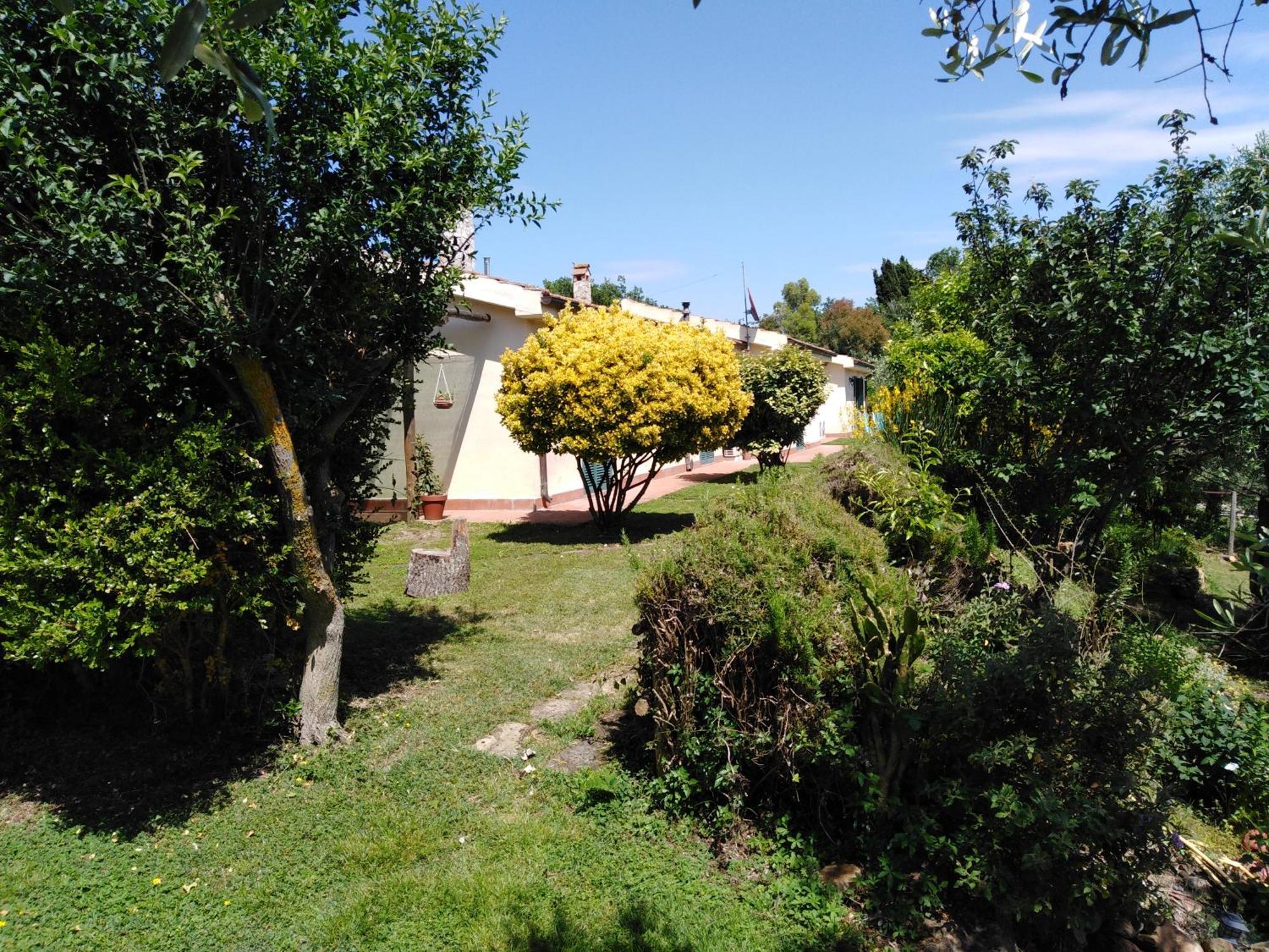 Agriturismo Le Colline Di กาปัลบีโอ ภายนอก รูปภาพ
