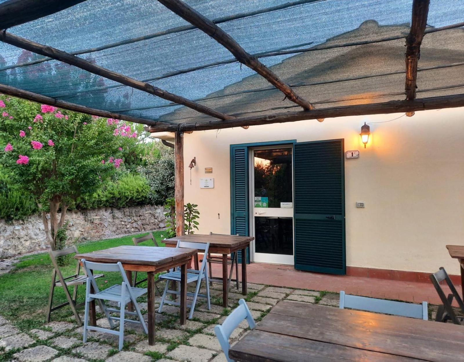 Agriturismo Le Colline Di กาปัลบีโอ ภายนอก รูปภาพ
