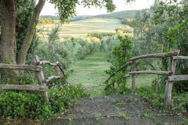 Agriturismo Le Colline Di กาปัลบีโอ ภายนอก รูปภาพ