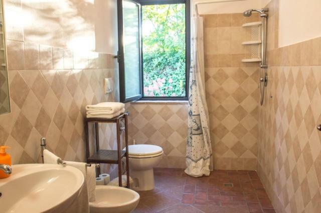 Agriturismo Le Colline Di กาปัลบีโอ ภายนอก รูปภาพ